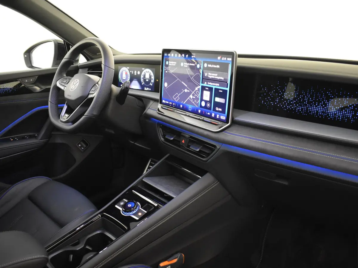 1.5 eHybrid R-Line Edition | Black Edition | Panoramadak | Trekhaak l Leder l Harman & Kardon l Massage l Ventilatie en verwarmde stoelen l Memory l Pano Dak l
