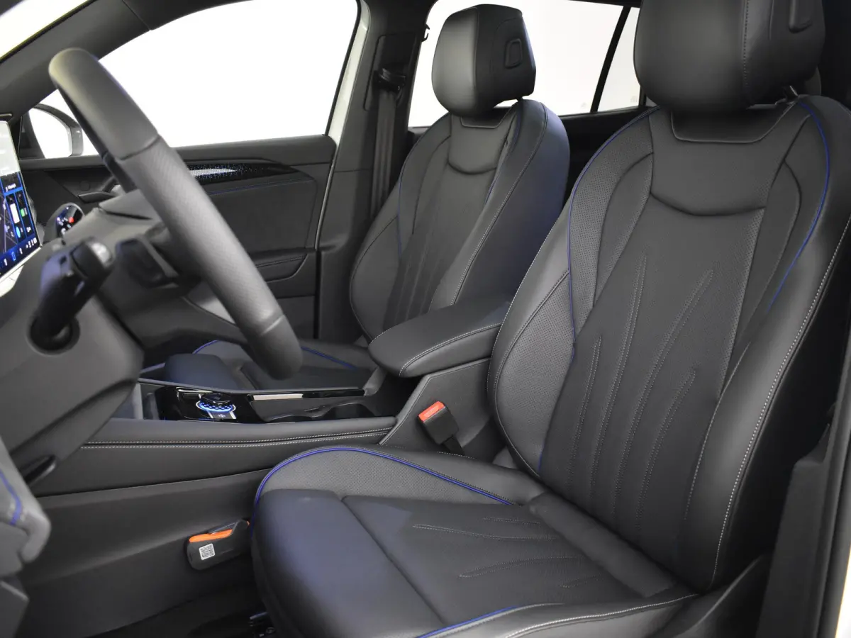 1.5 eHybrid R-Line Edition | Black Edition | Panoramadak | Trekhaak l Leder l Harman & Kardon l Massage l Ventilatie en verwarmde stoelen l Memory l Pano Dak l