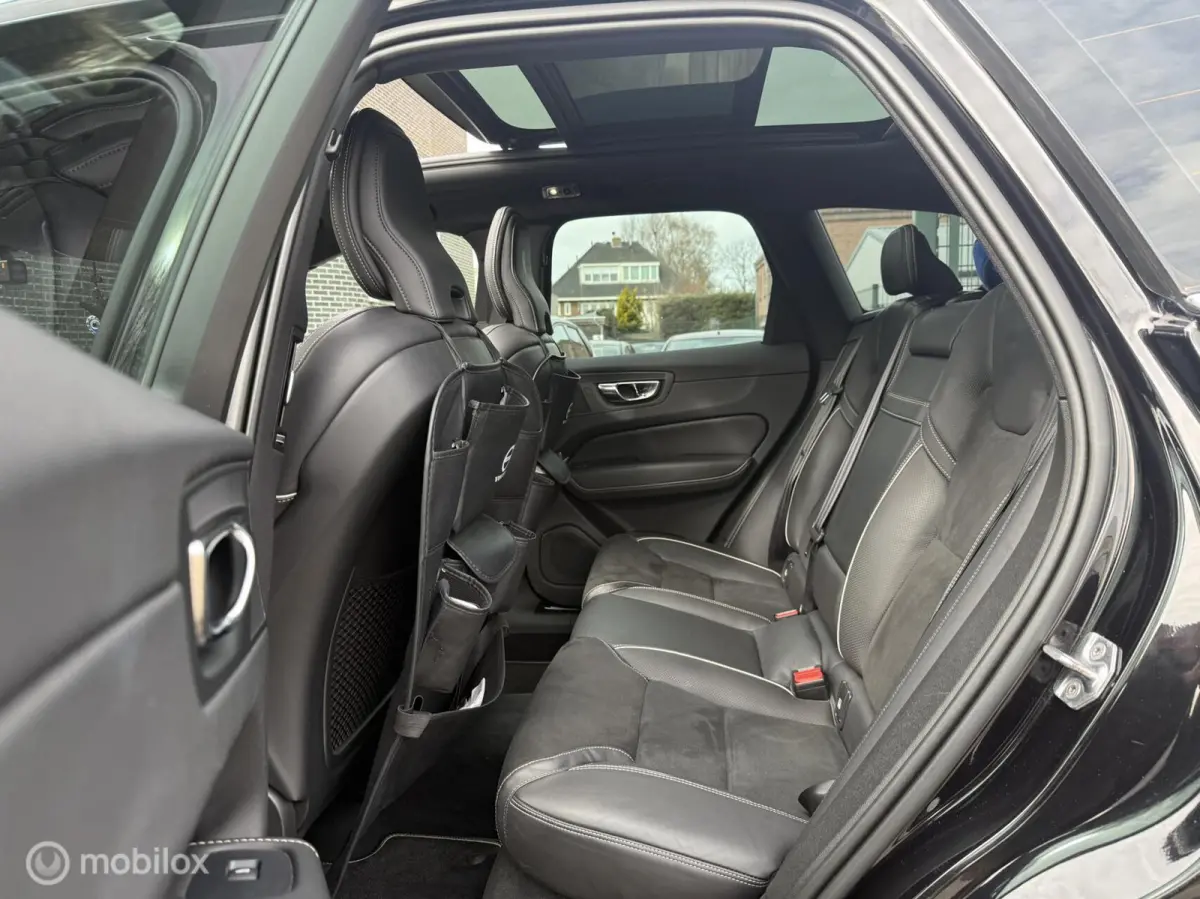 2.0 T5 AWD R-Design