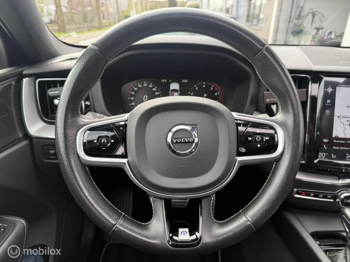 2.0 T5 AWD R-Design