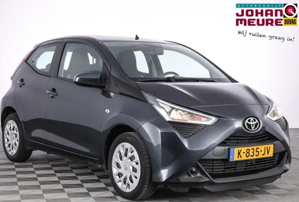 1.0 VVT-i x-play | AIRCO | CAMERA ✅ 1e Eigenaar