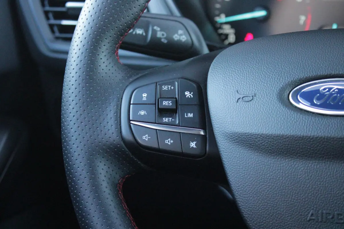 1.0 155PK AUTOMAAT Hybrid ST LINE | ALL SEASON BANDEN | NAVIGATIE | DRAADLOZE APPLE CARPLAY/ANDROID AUTO | ADAPTIVE CRUISE CONTROL | LANE ASSIST | DODEHOEK DETECTIE | PARKEERSENSOREN VOOR + 