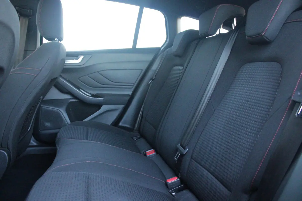 1.0 155PK AUTOMAAT Hybrid ST LINE | ALL SEASON BANDEN | NAVIGATIE | DRAADLOZE APPLE CARPLAY/ANDROID AUTO | ADAPTIVE CRUISE CONTROL | LANE ASSIST | DODEHOEK DETECTIE | PARKEERSENSOREN VOOR + 