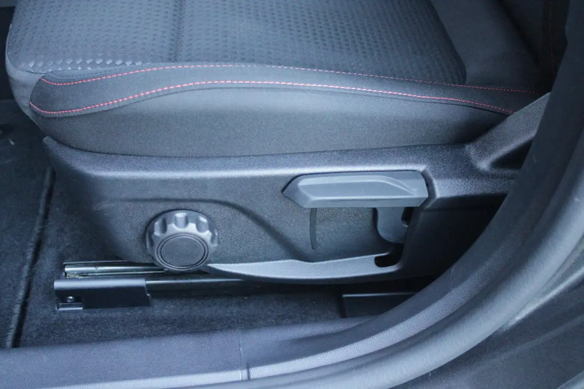 1.0 155PK AUTOMAAT Hybrid ST LINE | ALL SEASON BANDEN | NAVIGATIE | DRAADLOZE APPLE CARPLAY/ANDROID AUTO | ADAPTIVE CRUISE CONTROL | LANE ASSIST | DODEHOEK DETECTIE | PARKEERSENSOREN VOOR + 
