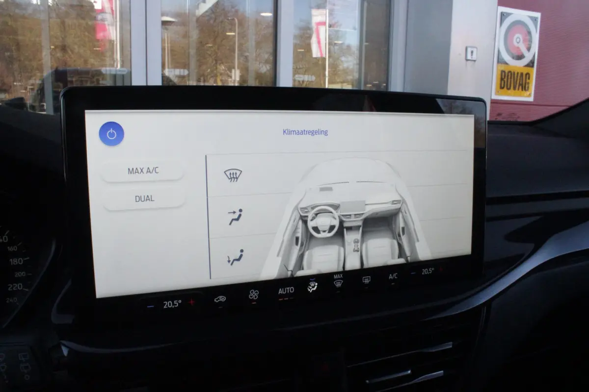 1.0 155PK AUTOMAAT Hybrid ST LINE | ALL SEASON BANDEN | NAVIGATIE | DRAADLOZE APPLE CARPLAY/ANDROID AUTO | ADAPTIVE CRUISE CONTROL | LANE ASSIST | DODEHOEK DETECTIE | PARKEERSENSOREN VOOR + 