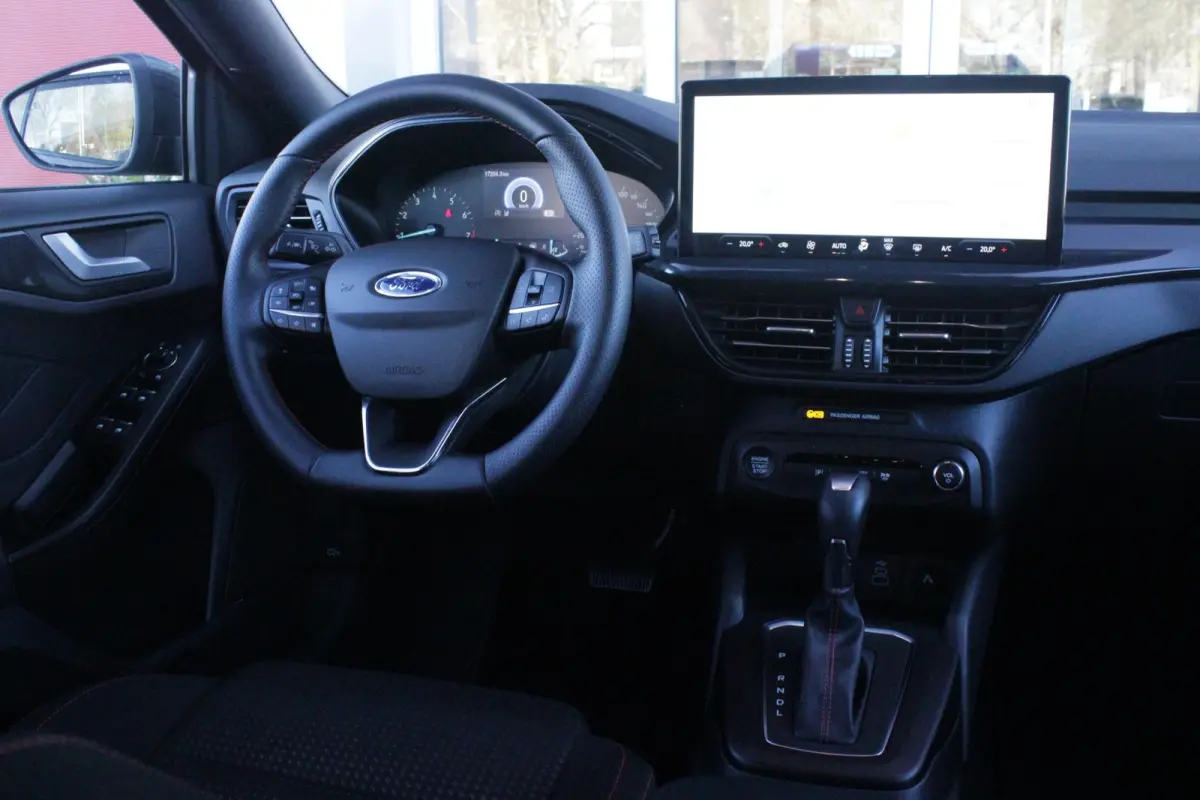 1.0 155PK AUTOMAAT Hybrid ST LINE | ALL SEASON BANDEN | NAVIGATIE | DRAADLOZE APPLE CARPLAY/ANDROID AUTO | ADAPTIVE CRUISE CONTROL | LANE ASSIST | DODEHOEK DETECTIE | PARKEERSENSOREN VOOR + 