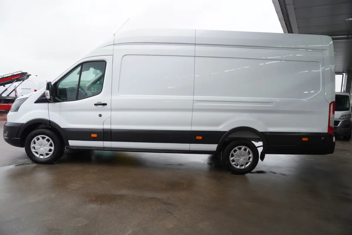 350E 2.0 TDCI 130PK L4H3 Trend Nr. V200 | Airco | Cruise | Navi | Trekhaak