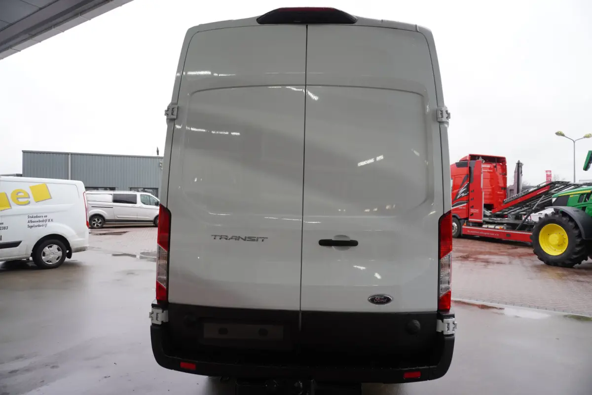 350E 2.0 TDCI 130PK L4H3 Trend Nr. V200 | Airco | Cruise | Navi | Trekhaak
