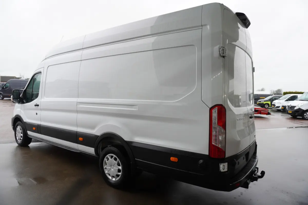 350E 2.0 TDCI 130PK L4H3 Trend Nr. V200 | Airco | Cruise | Navi | Trekhaak