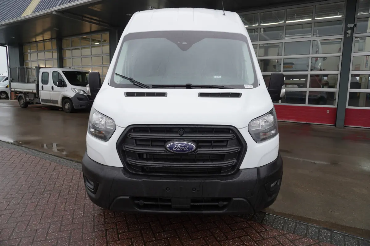 350E 2.0 TDCI 130PK L4H3 Trend Nr. V200 | Airco | Cruise | Navi | Trekhaak