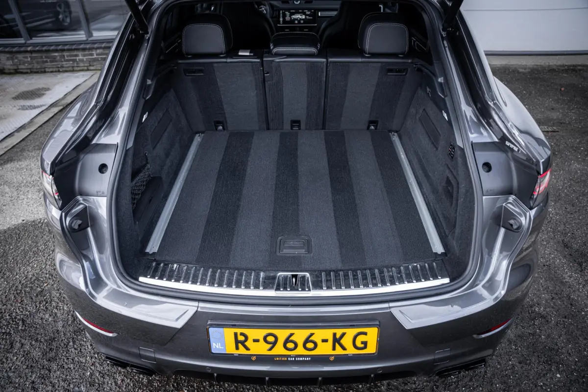 4.0 Turbo S E-Hybrid 680pk|Burmester|Keramisch|Luchtvering|Stoelkoeling|Sportchrono|Softclose|HuD|ACC|Dealer-onderhouden