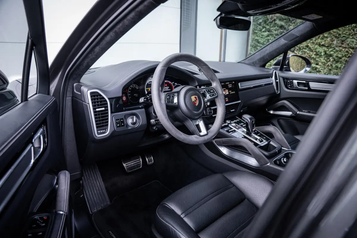 4.0 Turbo S E-Hybrid 680pk|Burmester|Keramisch|Luchtvering|Stoelkoeling|Sportchrono|Softclose|HuD|ACC|Dealer-onderhouden