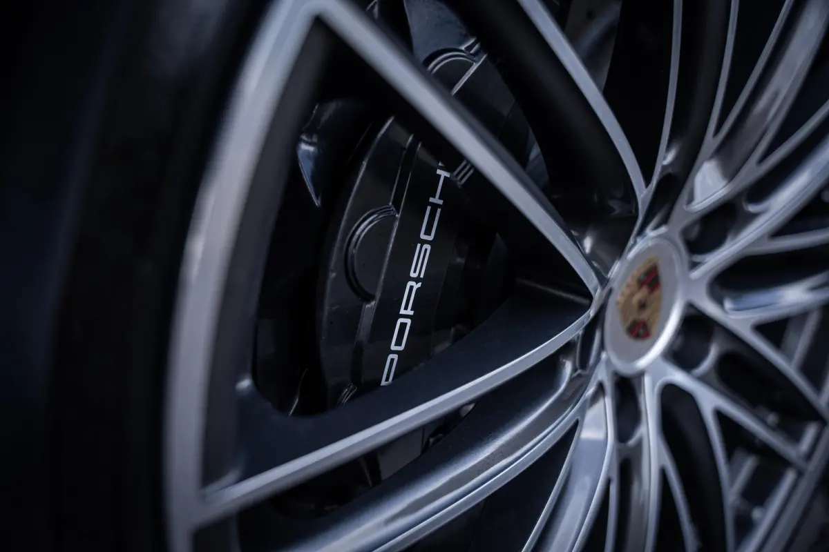 4.0 Turbo S E-Hybrid 680pk|Burmester|Keramisch|Luchtvering|Stoelkoeling|Sportchrono|Softclose|HuD|ACC|Dealer-onderhouden