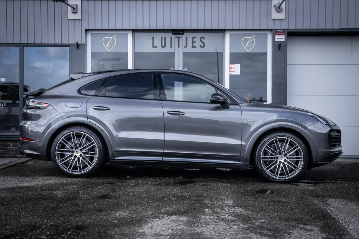 4.0 Turbo S E-Hybrid 680pk|Burmester|Keramisch|Luchtvering|Stoelkoeling|Sportchrono|Softclose|HuD|ACC|Dealer-onderhouden