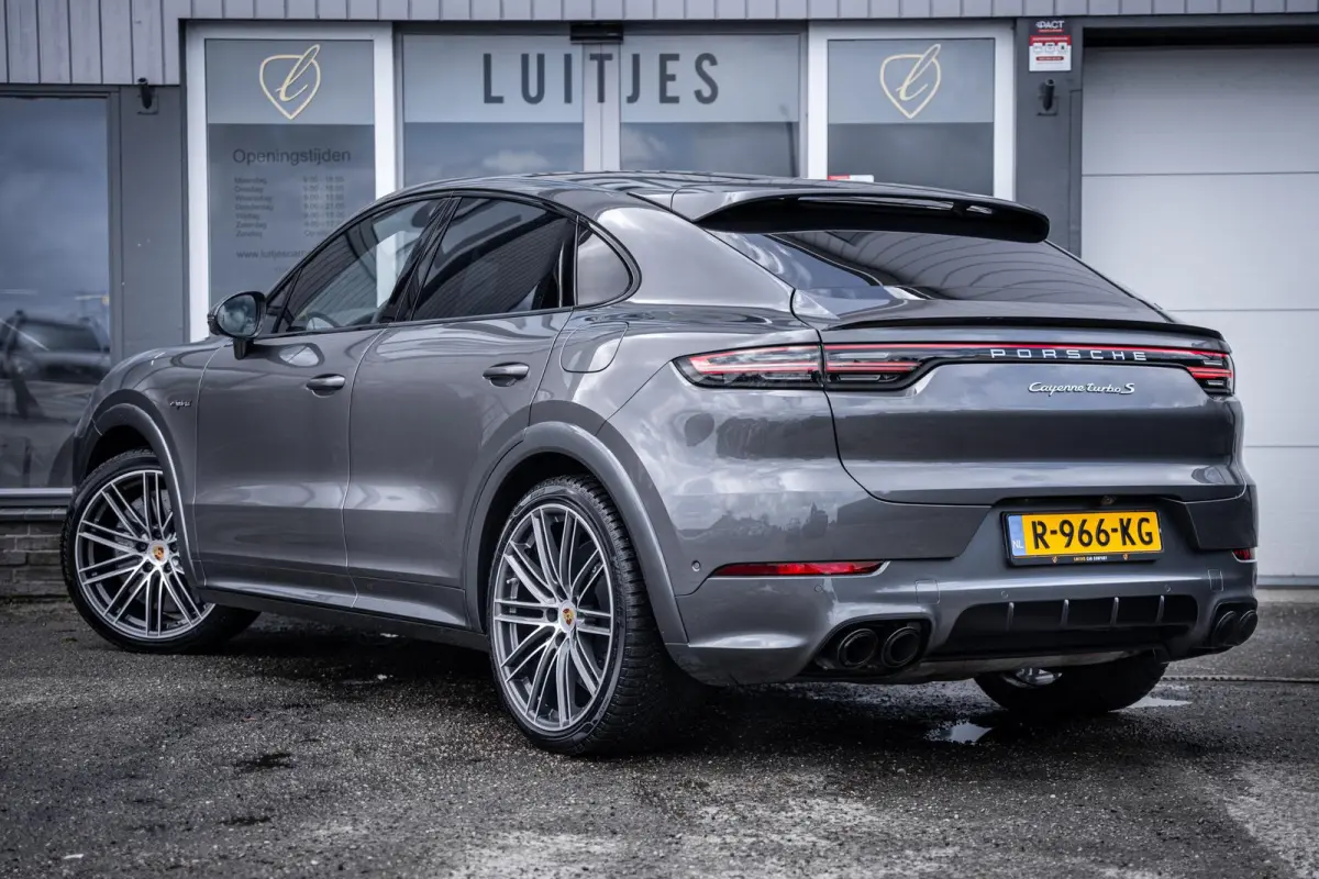 4.0 Turbo S E-Hybrid 680pk|Burmester|Keramisch|Luchtvering|Stoelkoeling|Sportchrono|Softclose|HuD|ACC|Dealer-onderhouden