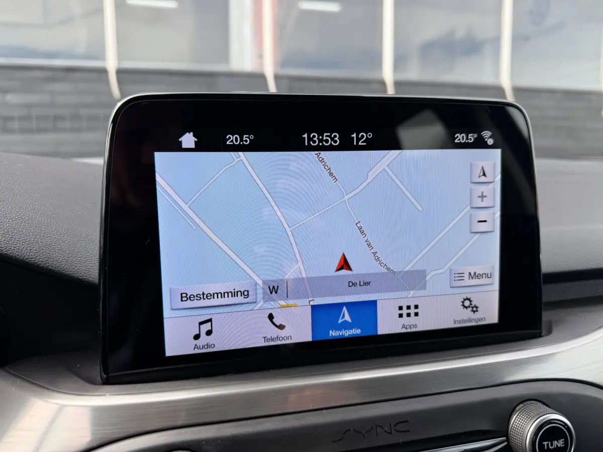1.0 EcoBoost Titanium Business **CARPLAY + WINTER PACK + CAMERA****