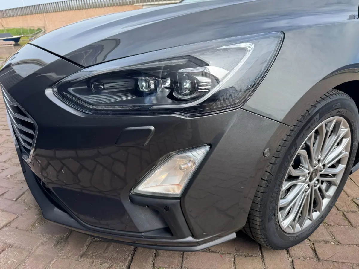 1.0 EcoBoost Titanium Business **CARPLAY + WINTER PACK + CAMERA****