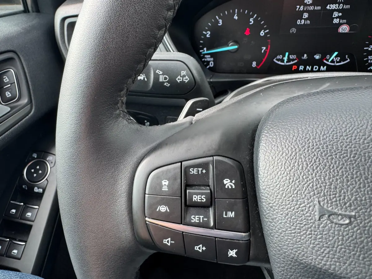 1.0 EcoBoost Titanium Business **CARPLAY + WINTER PACK + CAMERA****
