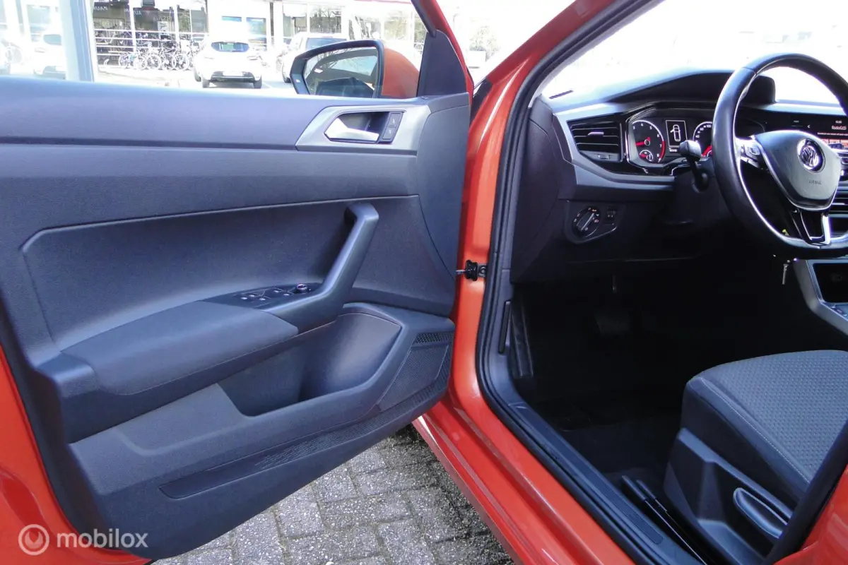 1.0, benzine, automaat, 107.410 km