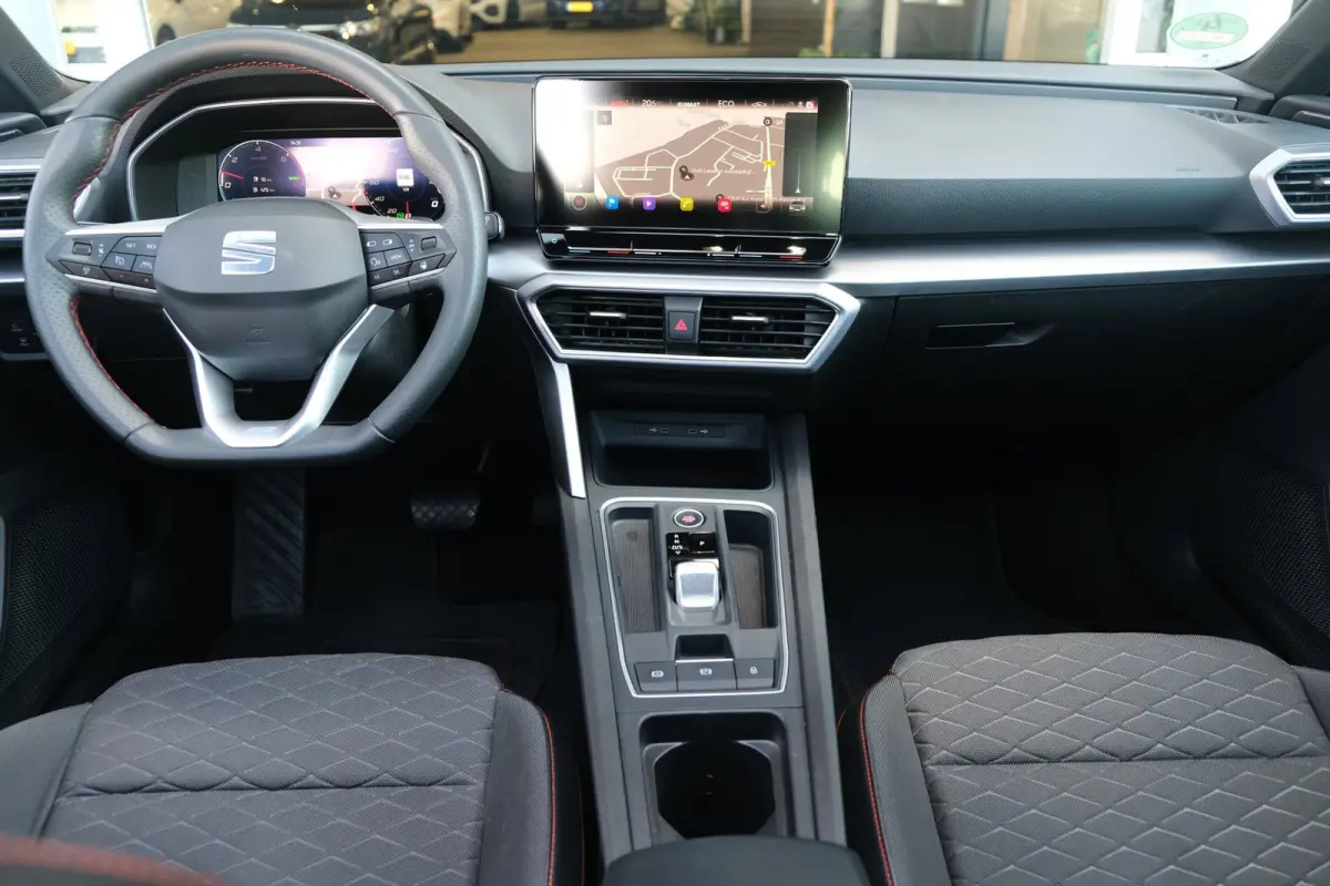 1.4 TSI eHybrid PHEV FR 204PK Pano Navi Cam ACC Led