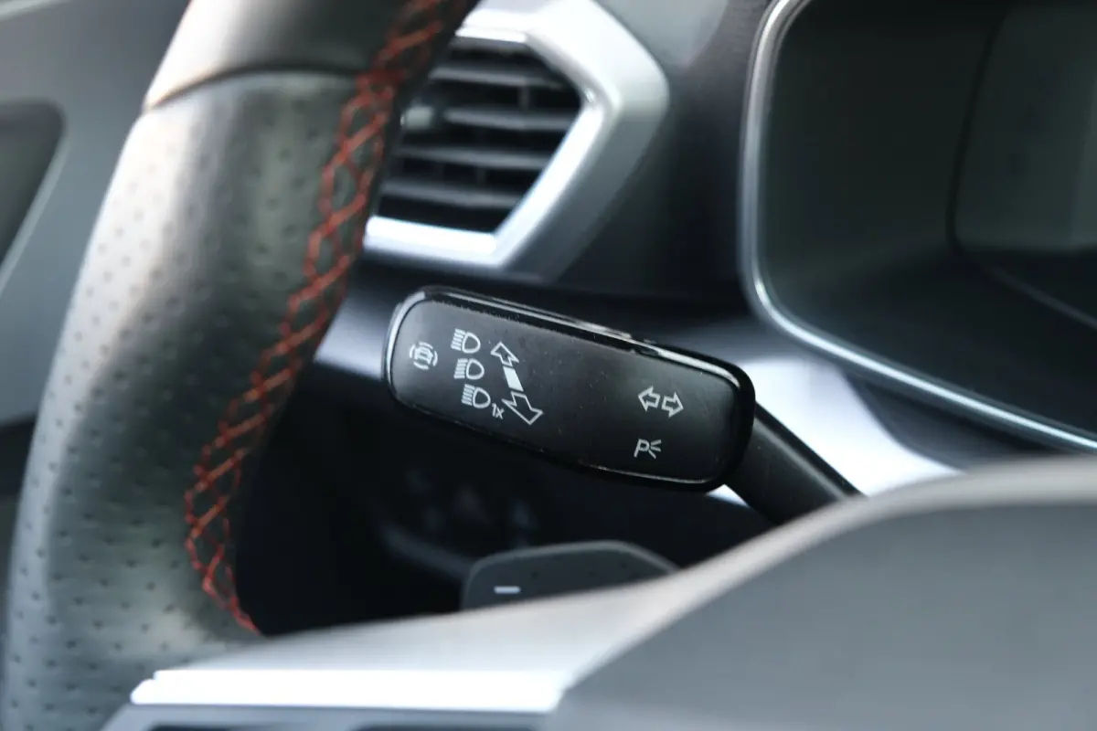 1.4 TSI eHybrid PHEV FR 204PK Pano Navi Cam ACC Led