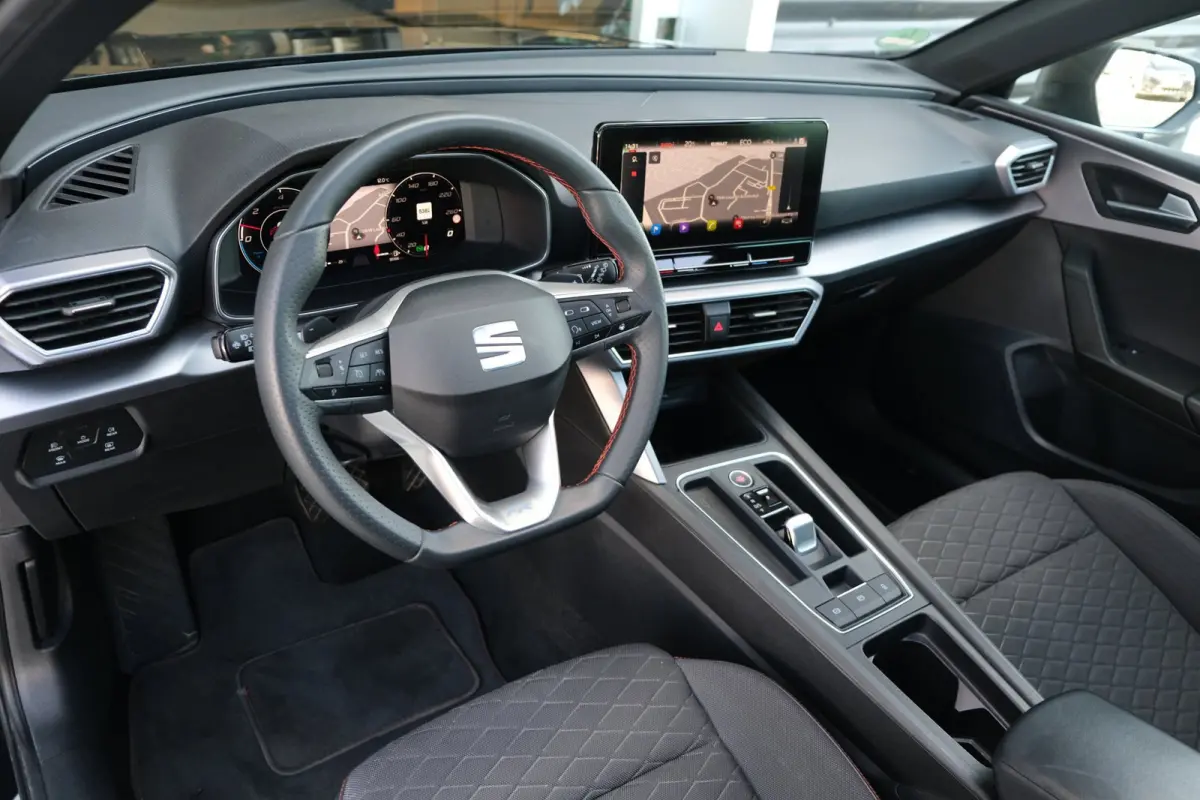 1.4 TSI eHybrid PHEV FR 204PK Pano Navi Cam ACC Led