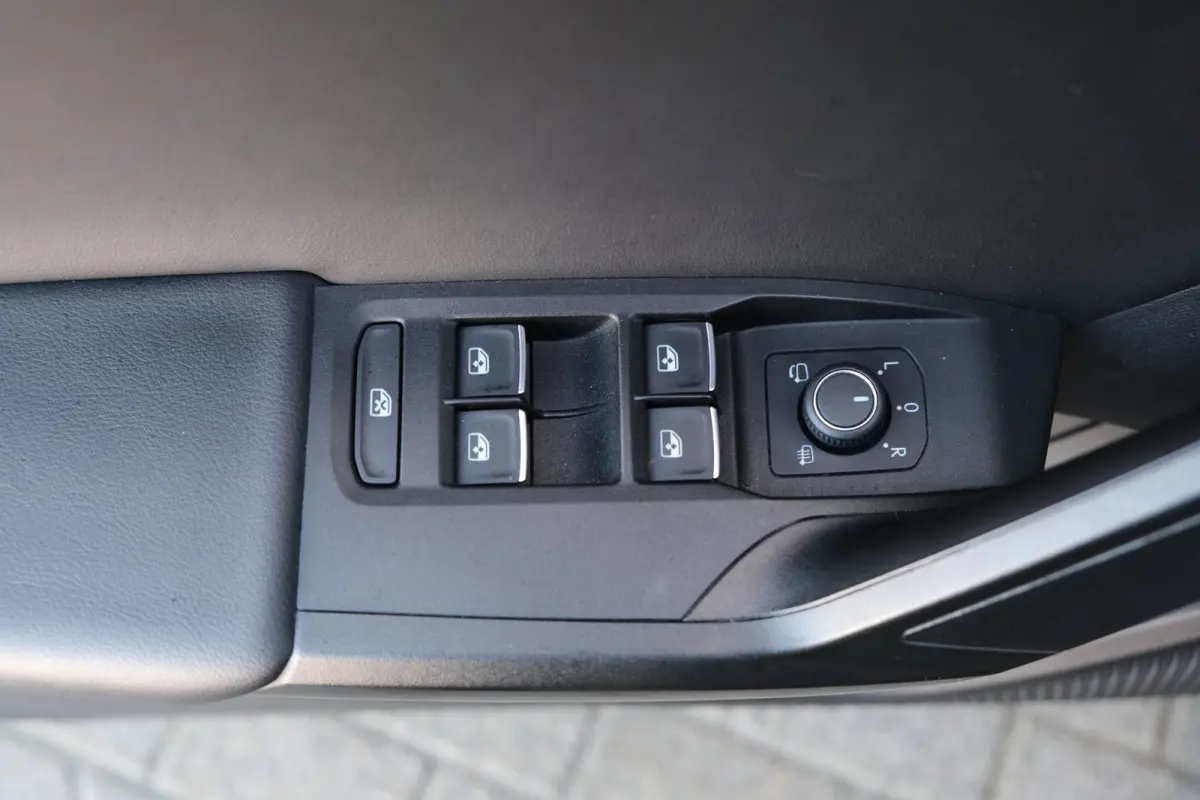 1.4 TSI eHybrid PHEV FR 204PK Pano Navi Cam ACC Led
