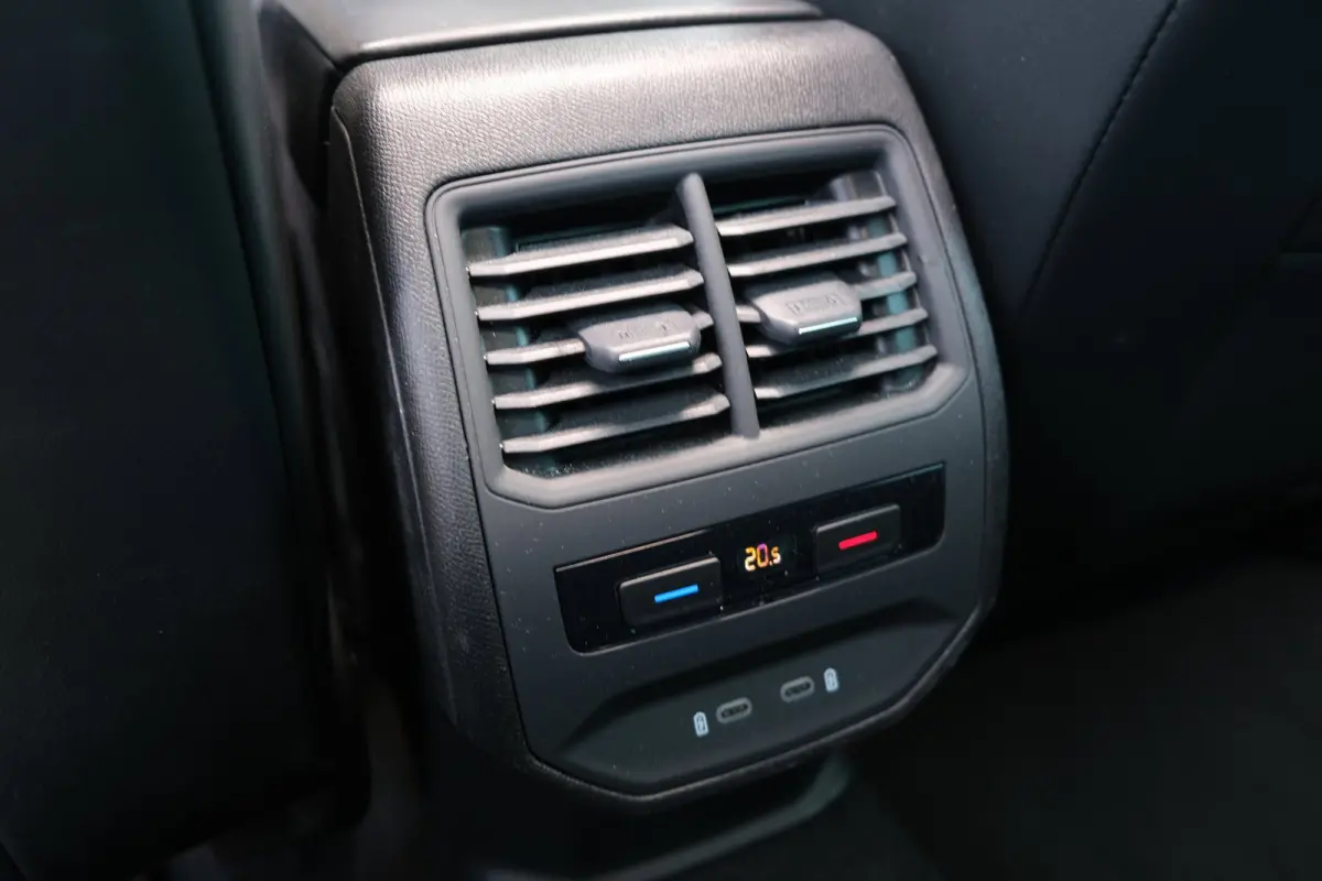 1.4 TSI eHybrid PHEV FR 204PK Pano Navi Cam ACC Led