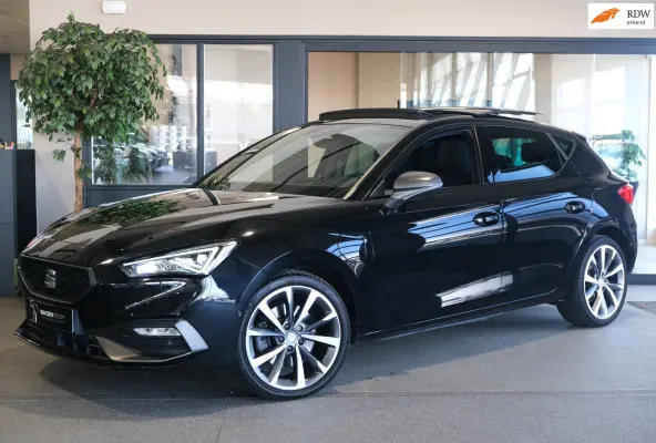 1.4 TSI eHybrid PHEV FR 204PK Pano Navi Cam ACC Led