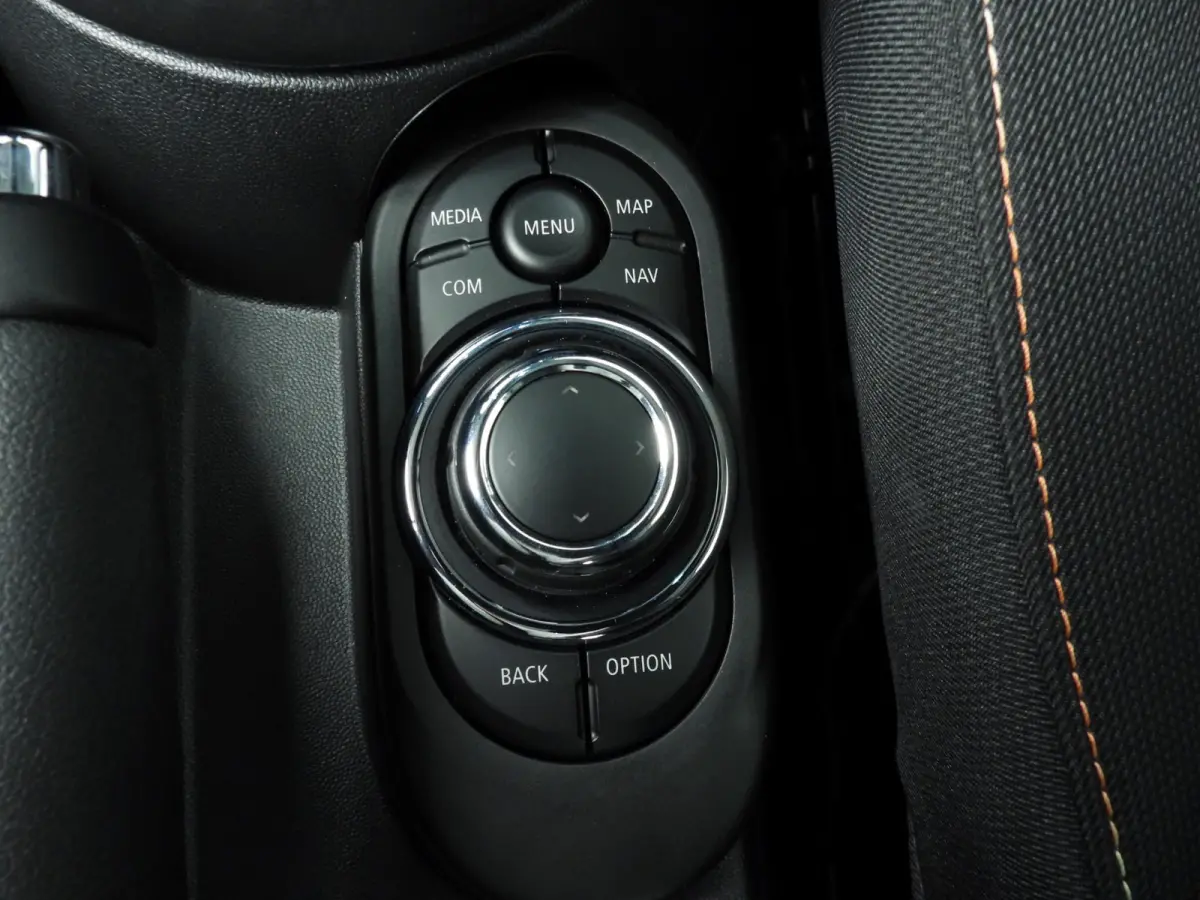Cooper C Automaat / PDC / Climate / Cruise / LED / Getint glas / Alu wielen