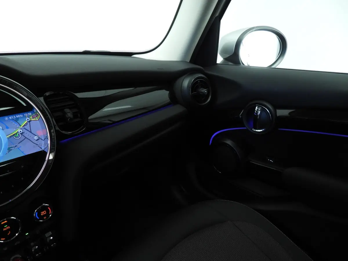 Cooper C Automaat / PDC / Climate / Cruise / LED / Getint glas / Alu wielen