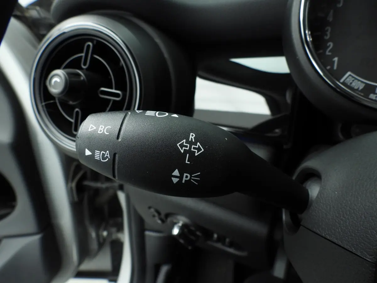 Cooper C Automaat / PDC / Climate / Cruise / LED / Getint glas / Alu wielen