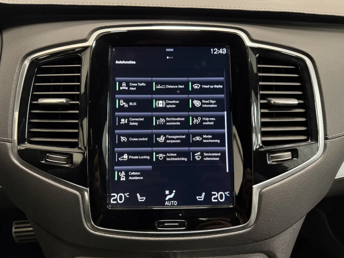 T8 Recharge AWD R-Design PANO/LUCHTVERING/B&W/SOH 100%/TREKHAAK/22"BLACK/HEAD-UP/MASSAGE+VENTILATIE/NAPPA-LEER/360CAMERA/PINE-GREY/ACC/PILOT-ASSIST/DONKERE-ALCANTARA HEMEL/VOLLEDIG VOLVO DEA