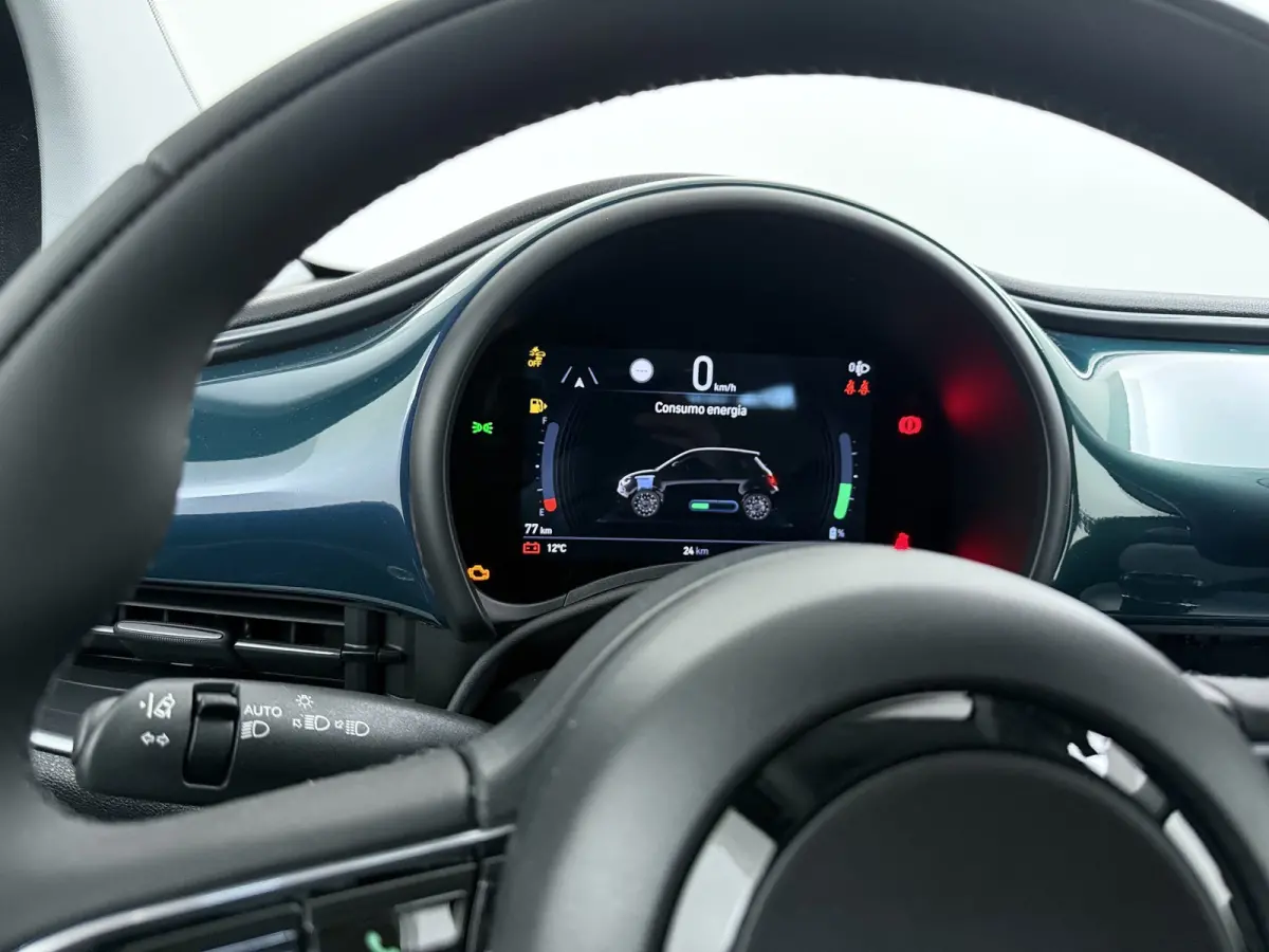 Torino, (2026) | 10,25" touchscreen radio met Bluetooth, DAB & USB | Apple Carplay® / Android Auto™ voorbereiding | Automatische airconditioning