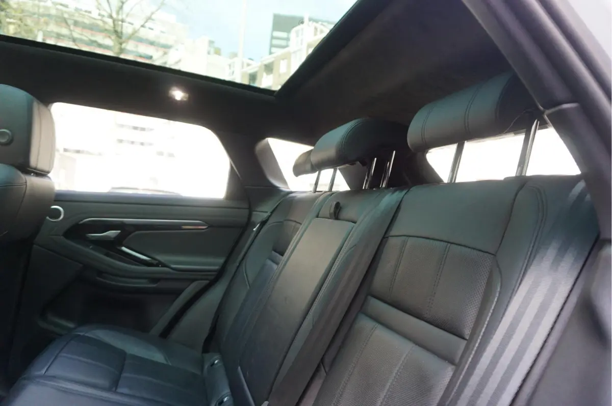 2.0 D180 AWD R-Dynamic HSE | NAP | Pano | Meridian | Sfeerverlichting | Cruise + Lane | 20inch | Dealer onderhouden | Alcantara hemel | Volleder + memory + verwaming |