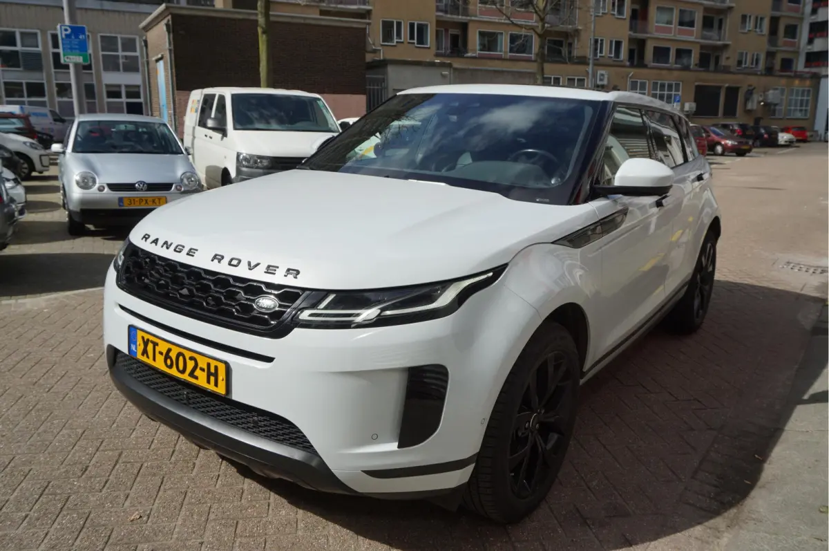 2.0 D180 AWD R-Dynamic HSE | NAP | Pano | Meridian | Sfeerverlichting | Adaptive + Lane | 20inch | Dealer onderhouden | Alcantara hemel | Volleder + memory + verwaming |
