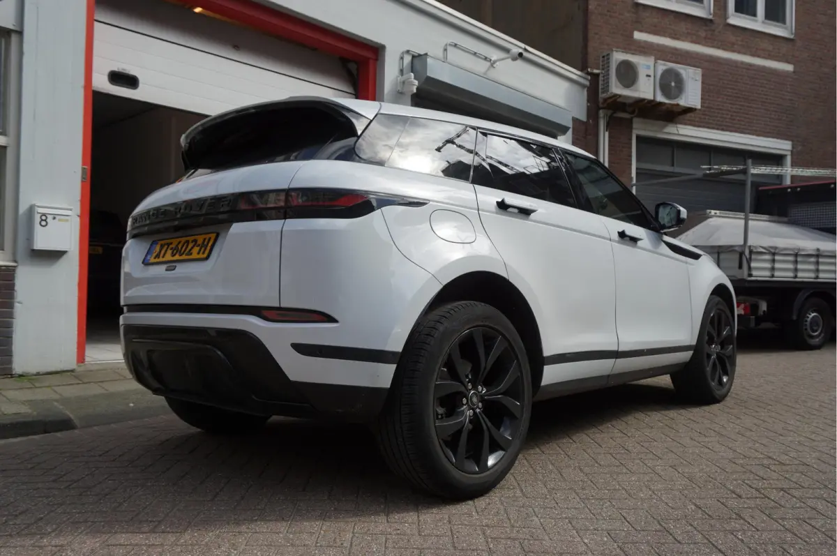 2.0 D180 AWD R-Dynamic HSE | NAP | Pano | Meridian | Sfeerverlichting | Cruise + Lane | 20inch | Dealer onderhouden | Alcantara hemel | Volleder + memory + verwaming |
