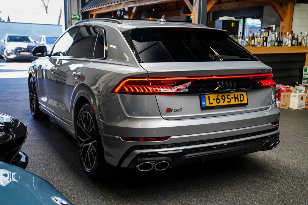 SQ8 4.0 TDI SQ8 Quattro | Panorama | Trekhaak | Bang&Olufsen | Massage | Memory | Head up Display | LED | Dealer Onderhouden