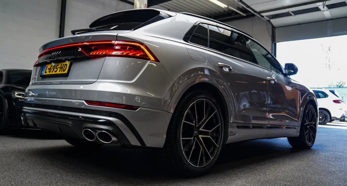 SQ8 4.0 TDI SQ8 Quattro | Panorama | Trekhaak | Bang&Olufsen | Massage | Memory | Head up Display | LED | Dealer Onderhouden