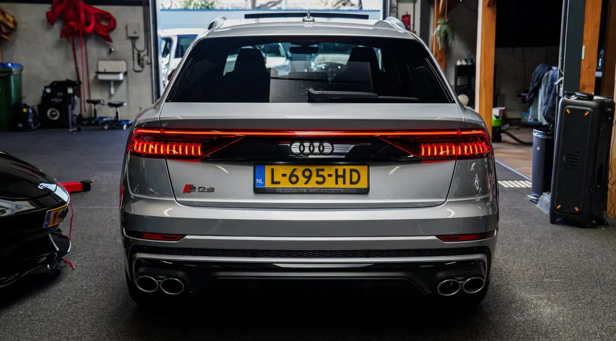 SQ8 4.0 TDI SQ8 Quattro | Panorama | Trekhaak | Bang&Olufsen | Massage | Memory | Head up Display | LED | Dealer Onderhouden