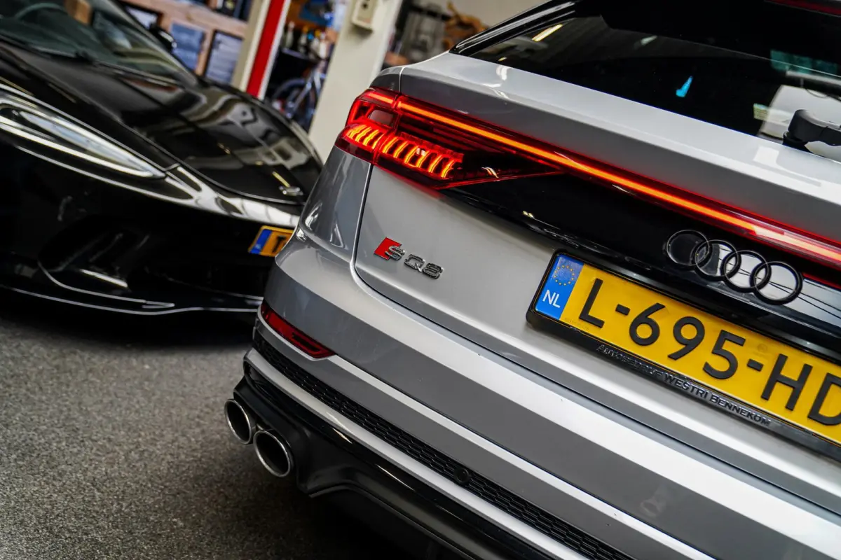 SQ8 4.0 TDI SQ8 Quattro | Panorama | Trekhaak | Bang&Olufsen | Massage | Memory | Head up Display | LED | Dealer Onderhouden