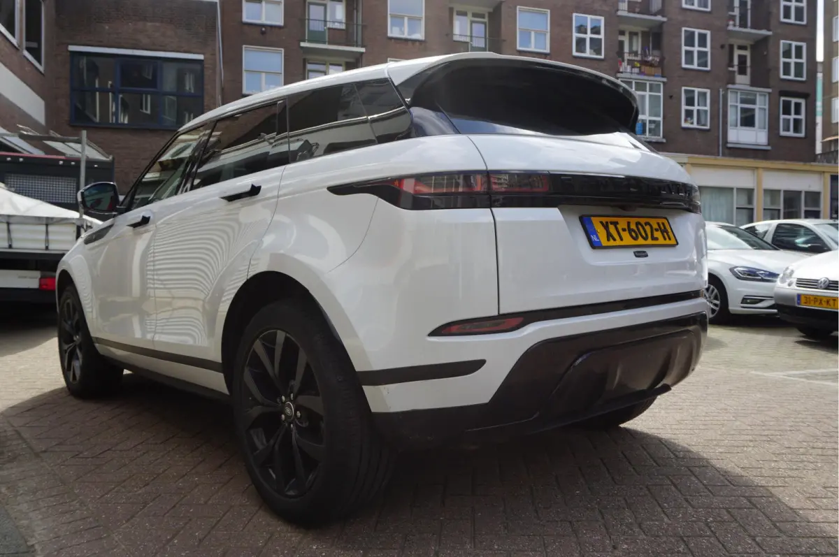 2.0 D180 AWD R-Dynamic HSE | NAP | Pano | Meridian | Sfeerverlichting | Adaptive + Lane | 20inch | Dealer onderhouden | Alcantara hemel | Volleder + memory + verwaming |