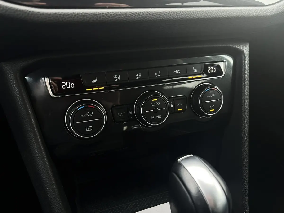 1.5 TSI 150pk DSG Highline Business R | Dynaudio | Leer | Camera