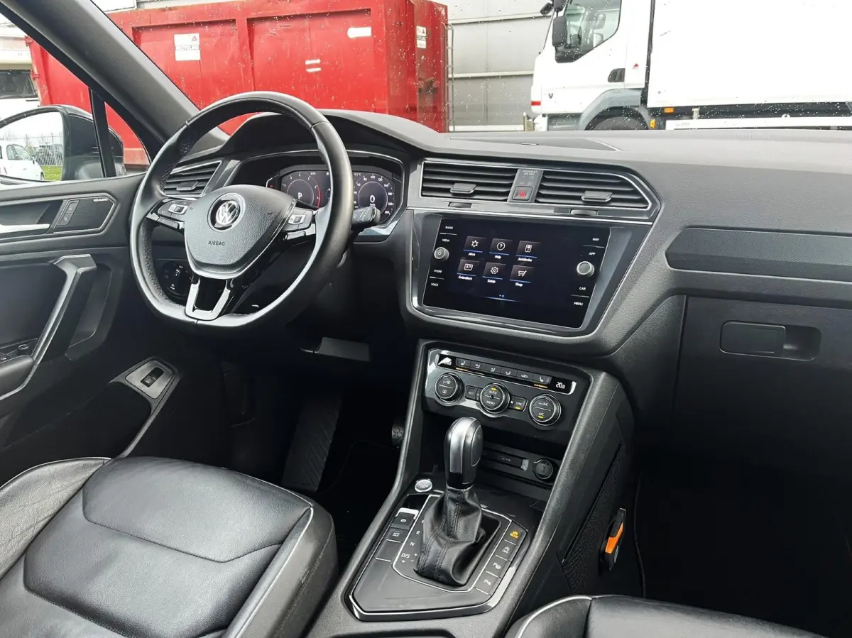 1.5 TSI 150pk DSG Highline Business R | Dynaudio | Leer | Camera
