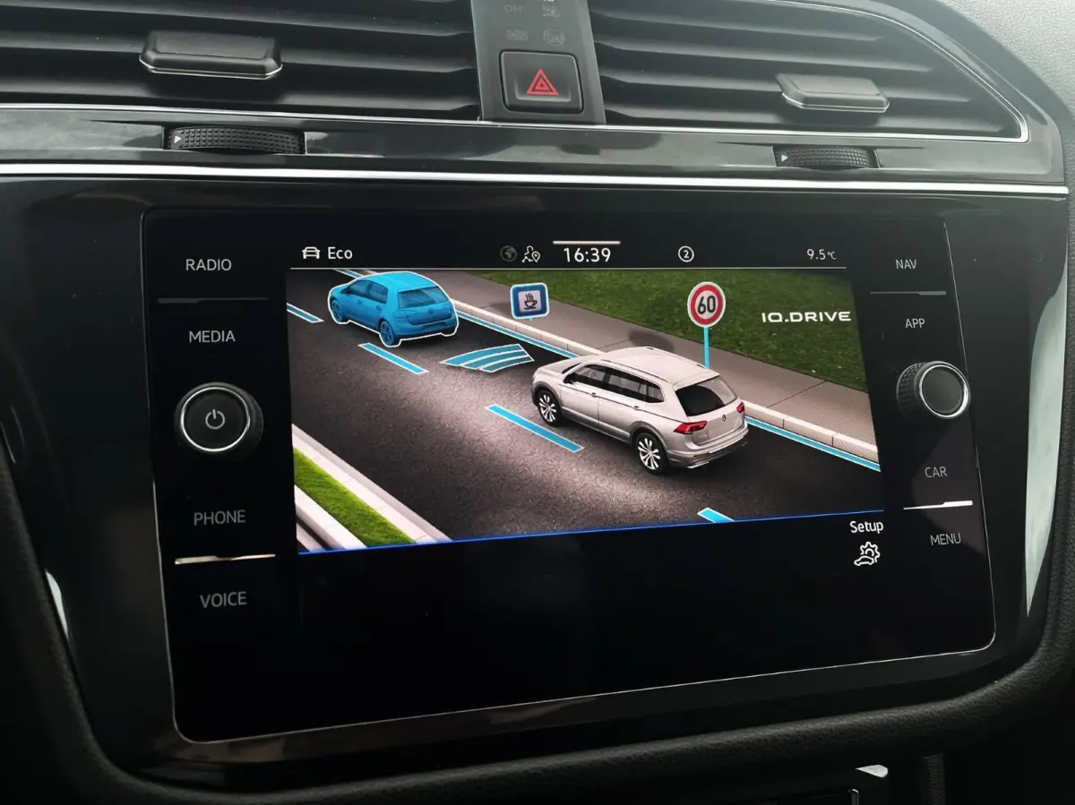 1.5 TSI 150pk DSG Highline Business R | Dynaudio | Leer | Camera