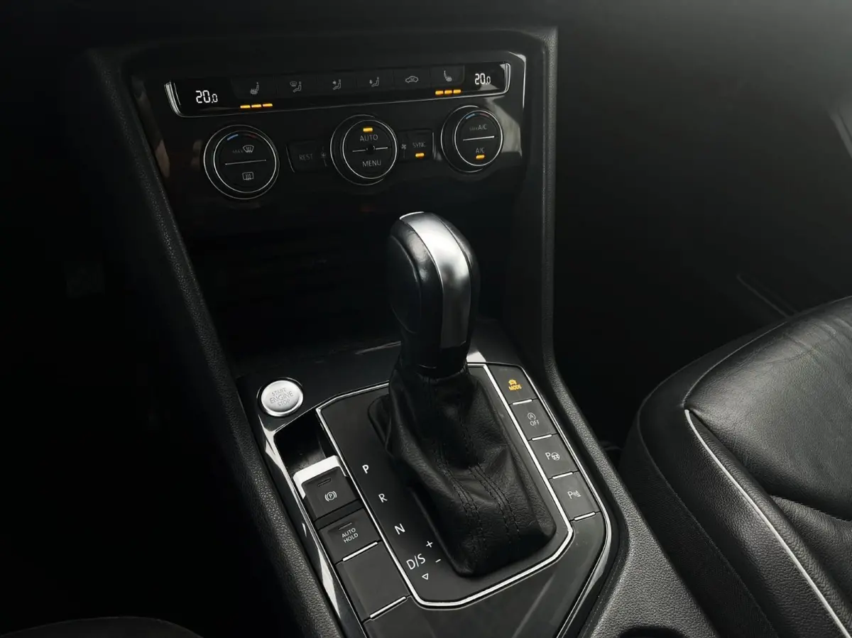 1.5 TSI 150pk DSG Highline Business R | Dynaudio | Leer | Camera