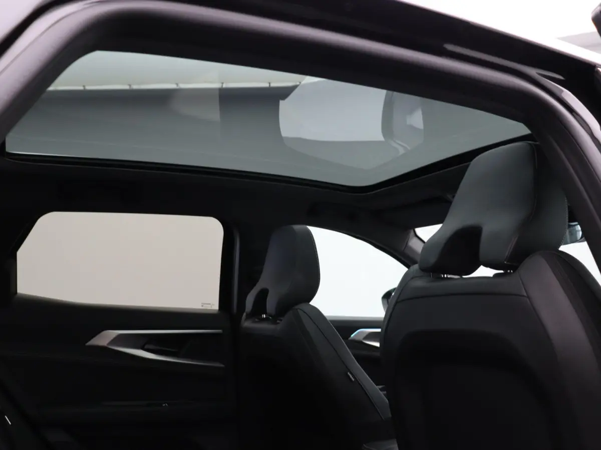 Mild hybrid 160 X-Tronic techno |Panorama dak | Elektr.achterklep | Keyless | Navigatie | Cruise | Elektr.best.stoel.