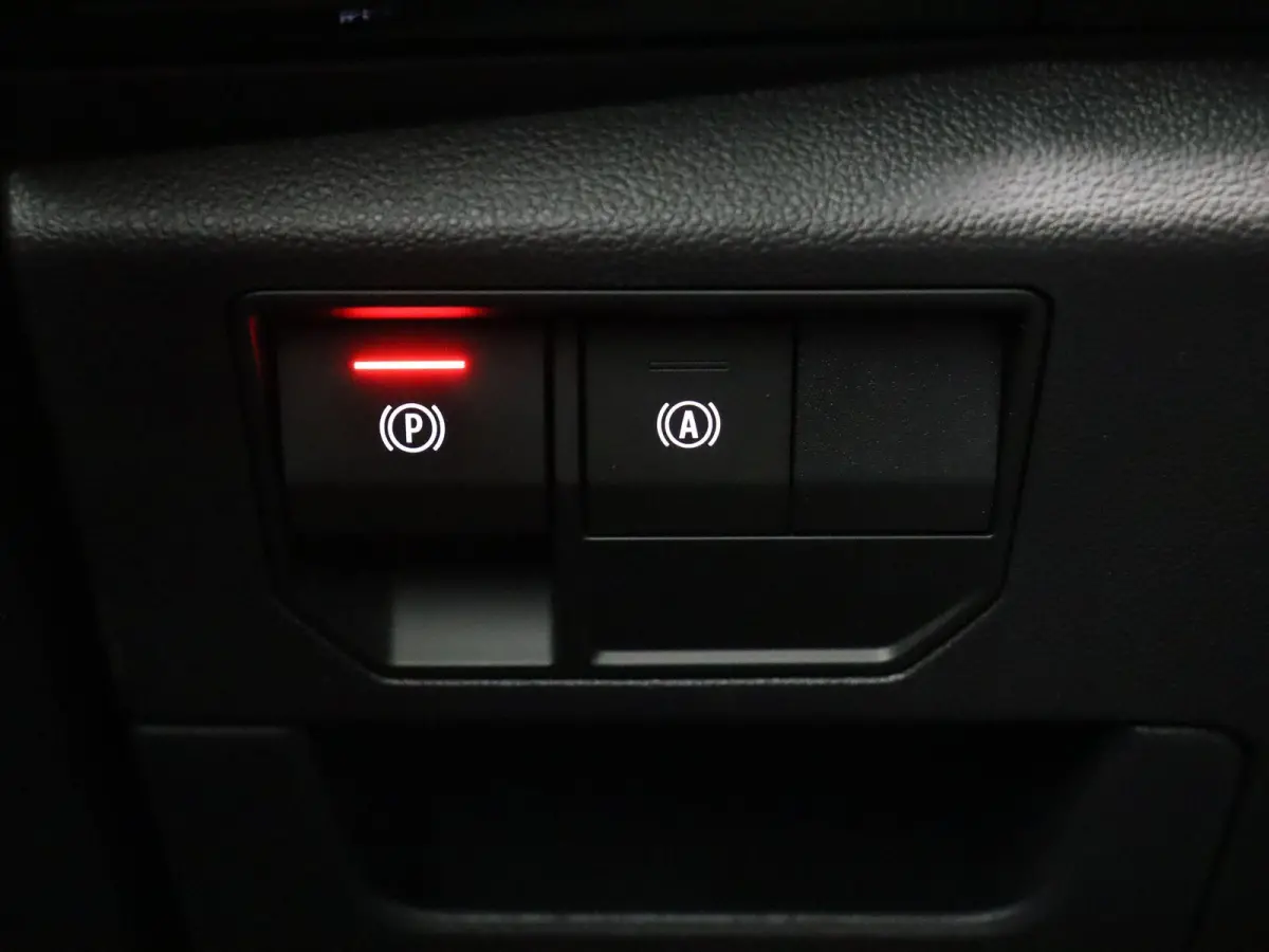 Mild hybrid 160 X-Tronic techno |Panorama dak | Elektr.achterklep | Keyless | Navigatie | Cruise | Elektr.best.stoel.