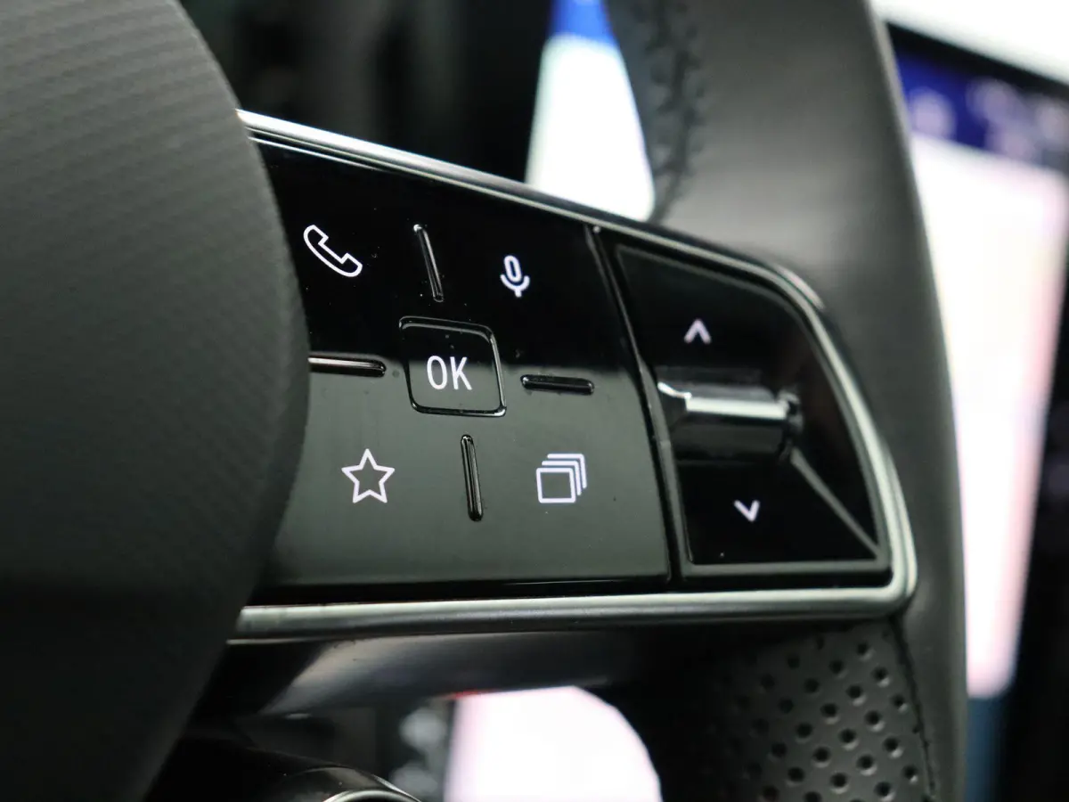 Mild hybrid 160 X-Tronic techno |Panorama dak | Elektr.achterklep | Keyless | Navigatie | Cruise | Elektr.best.stoel.