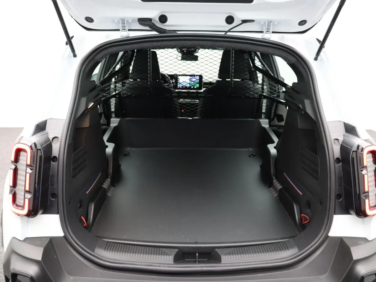 Renault e-tech evolution 150pk comfort range VAN | 1045 liter laadvolume | Perfect voor in de stad | Stoel- en stuurwielverwarming |